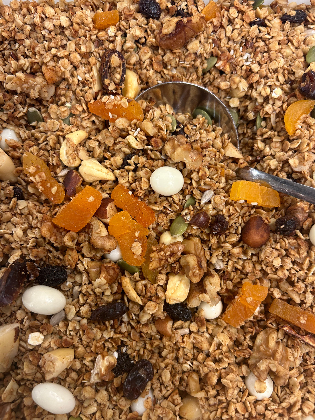 HEARTY HOMEMADE MUESLI