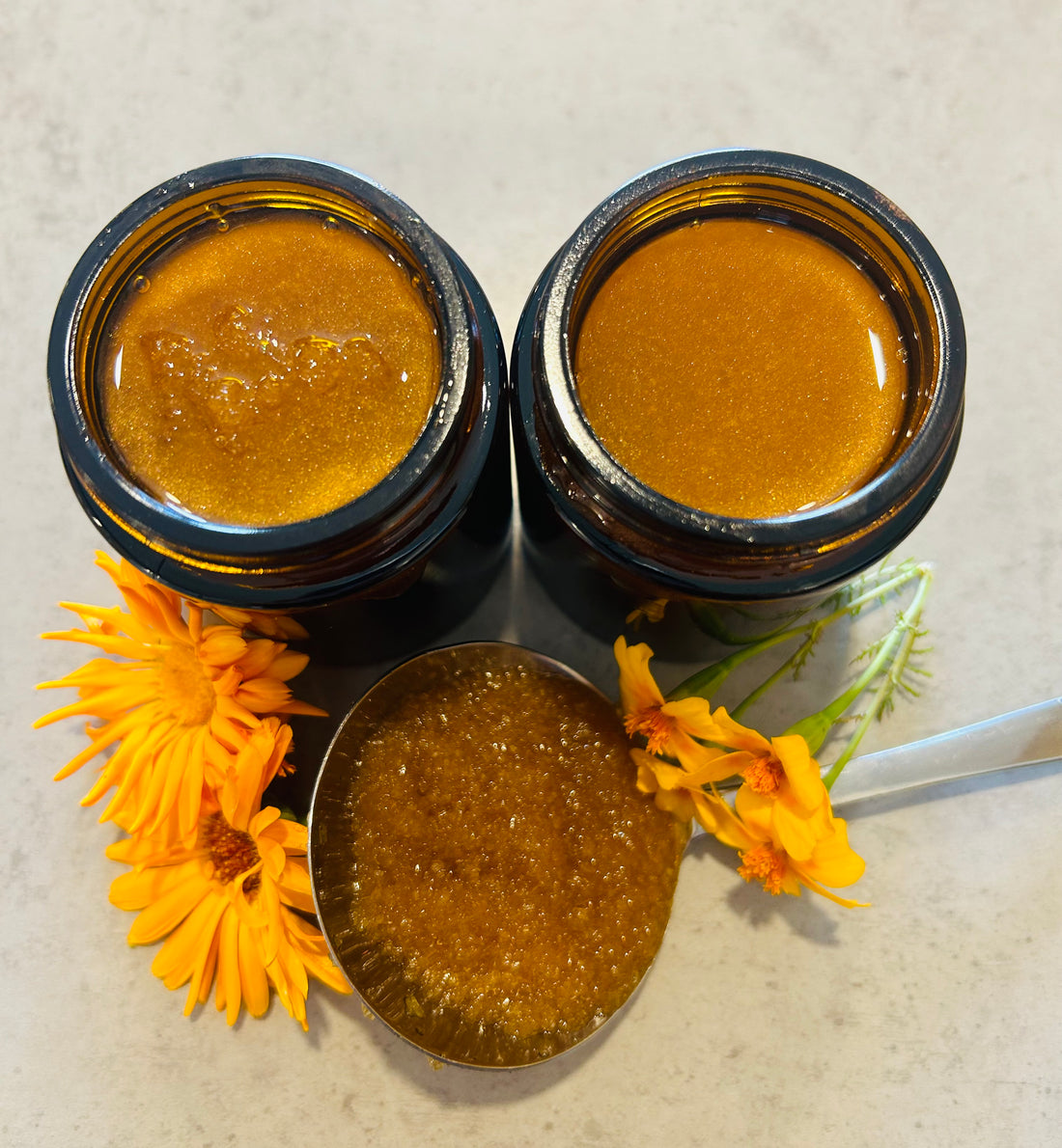 HERBAL SHOWER SCRUB